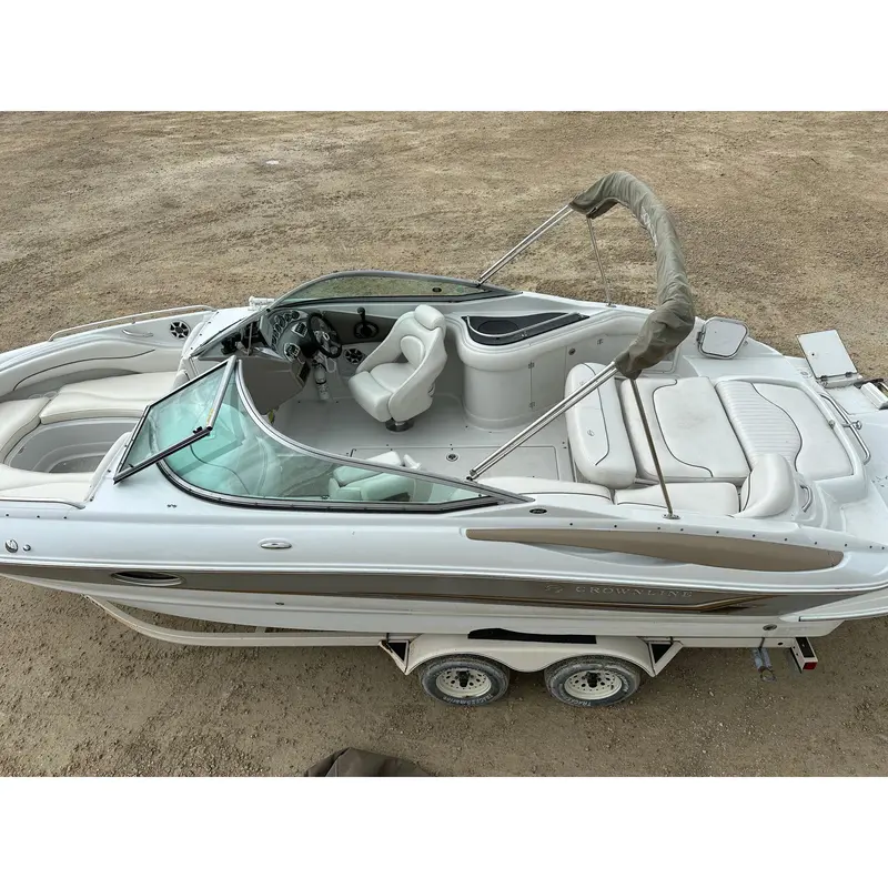2005 Crownline 240 EX Bowrider – Fully Equipped Boat