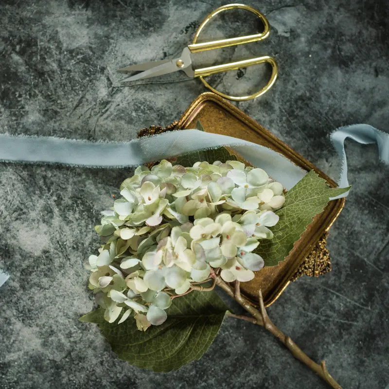 Light Blue Hydrangea Stem – 21 Inches