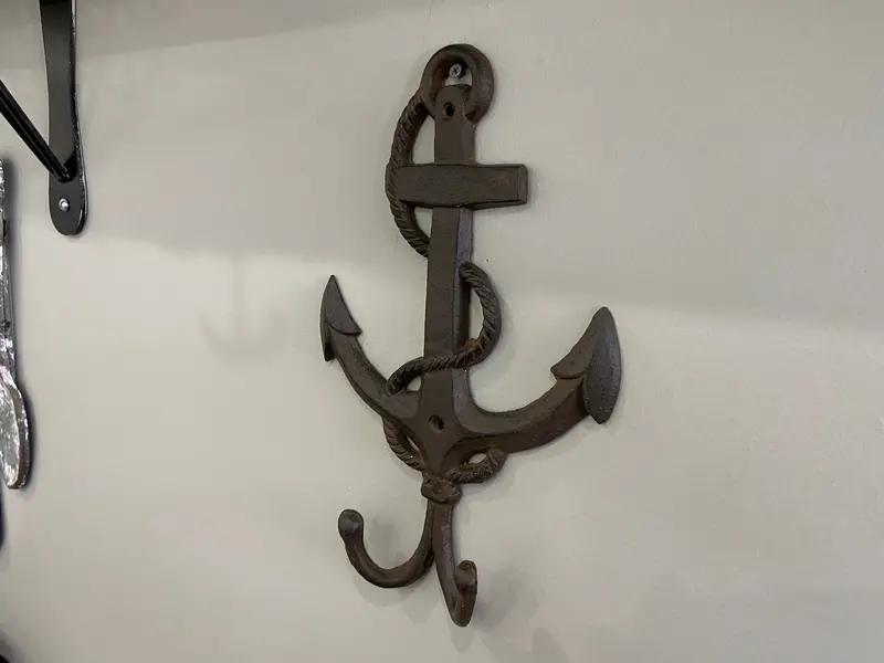 Metal Anchor-Shaped Coat Hook for Entryways