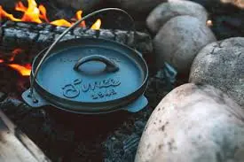 Stansport 2-Quart Cast Iron Dutch Oven with Lid (Model 16018-20)