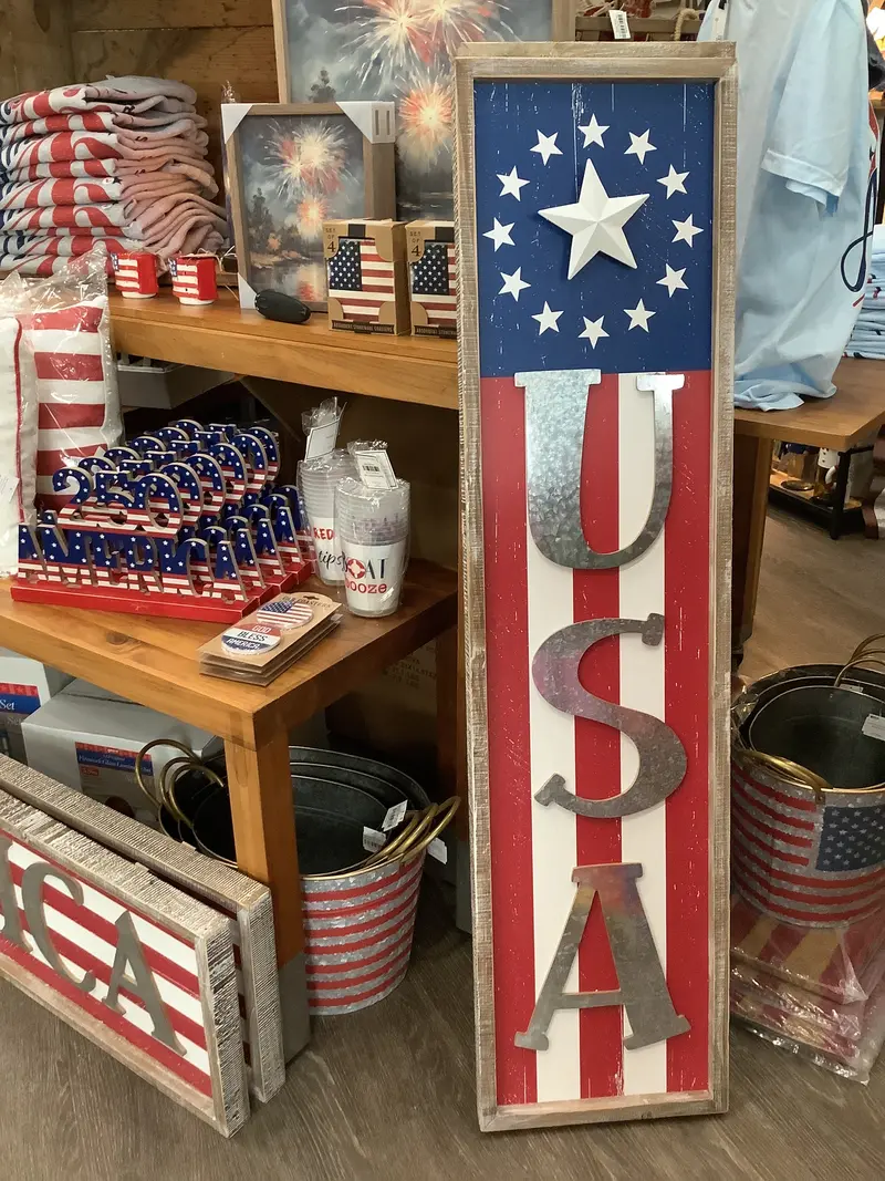 Wood-and-Metal Hanging Wall Sign – Vintage Americana Style
